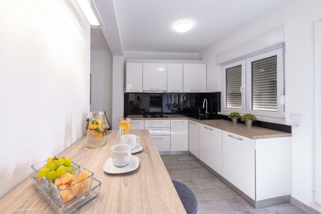 M&M Apartment Dubrovnik Bagian luar foto